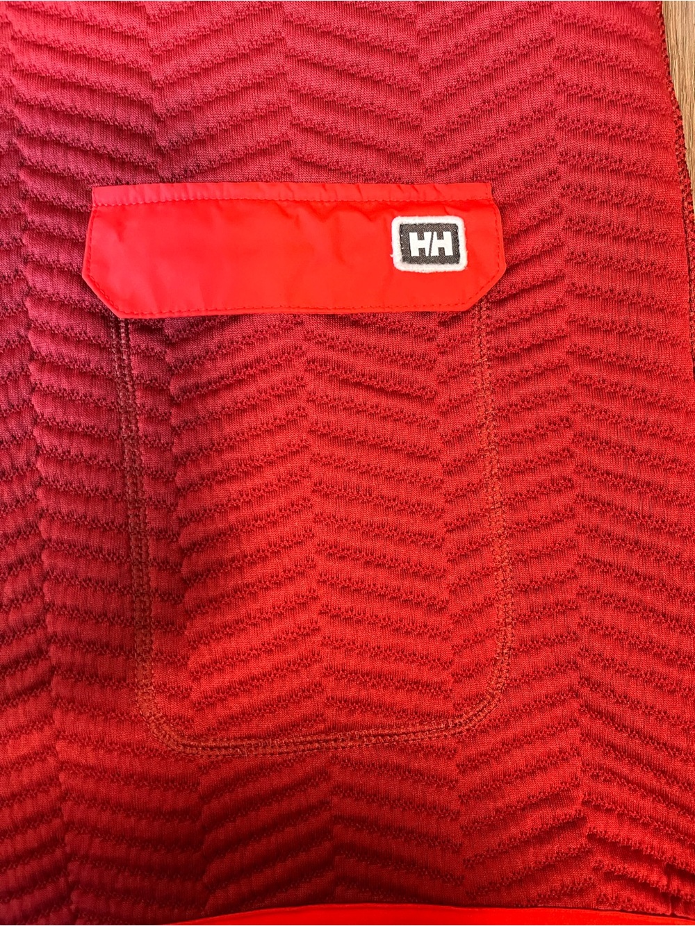Helly Hansen Red Quilted Chevron Snap Pullover - Picture 4 of 10